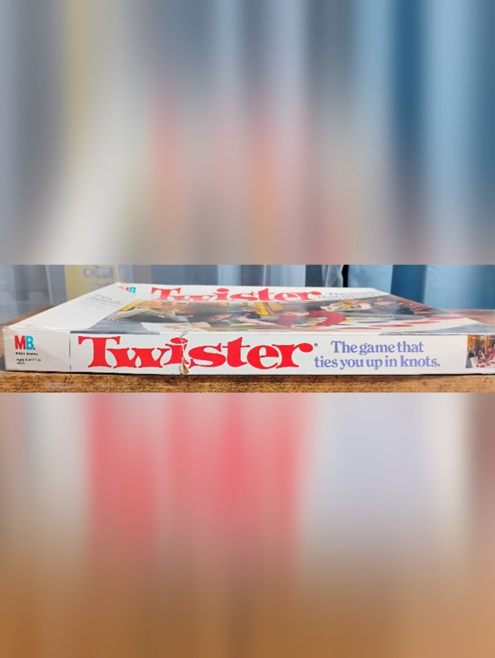 Twister Game *1986 Edition* - Picture 3 of 10